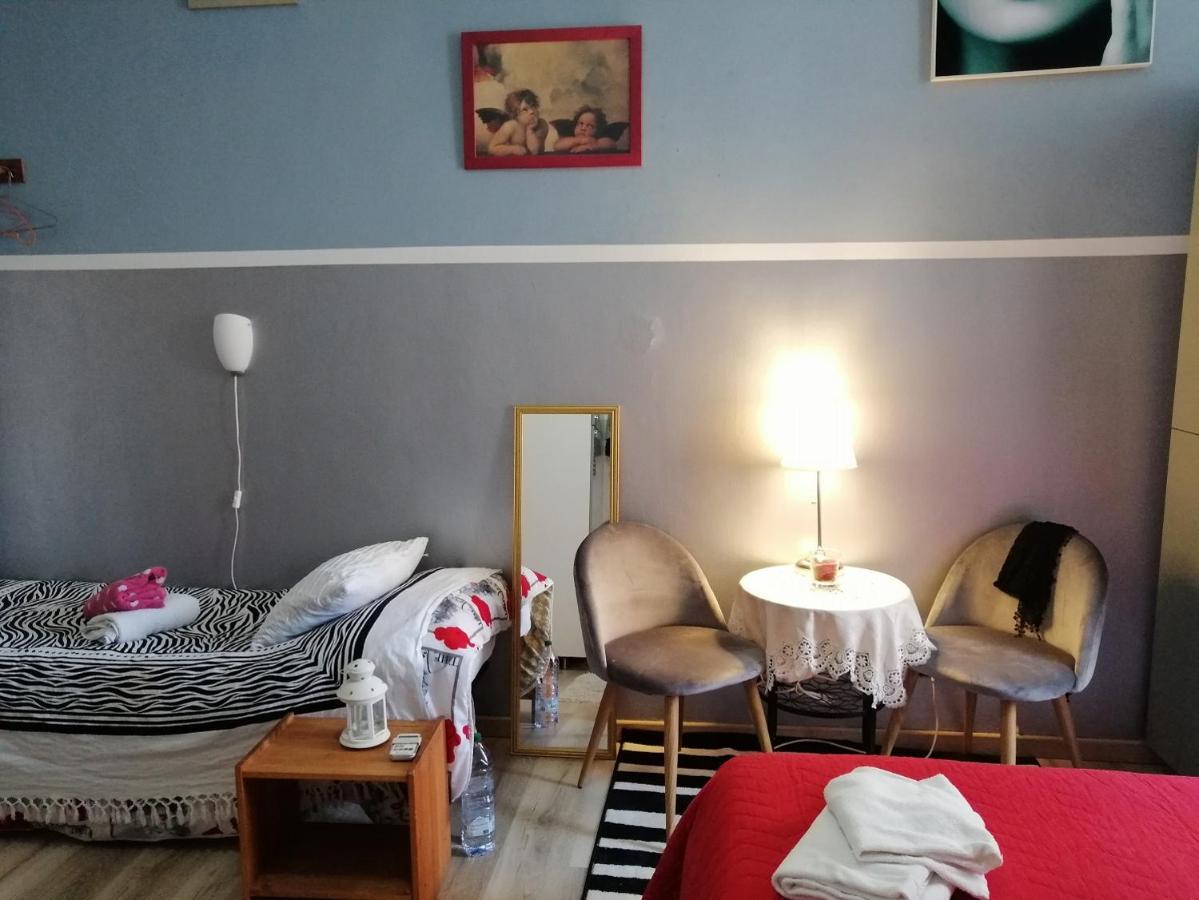 Roman Holidays Hostel Bagian luar foto